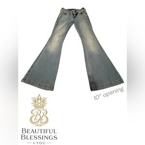 Hollister Junior’s Low Rise Vintage Light Blue Flare Jeans 3S 26W/30L